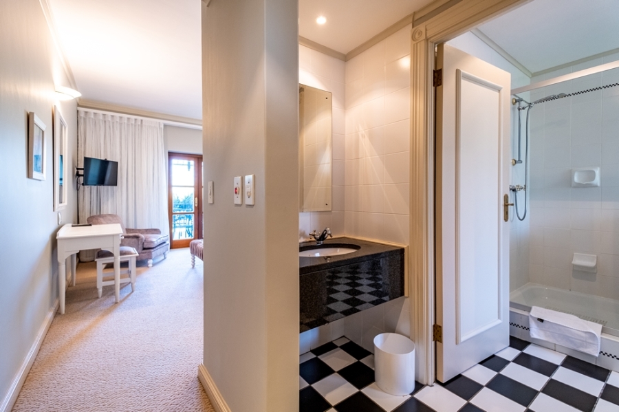 To Let 3 Bedroom Property for Rent in Fancourt Western Cape